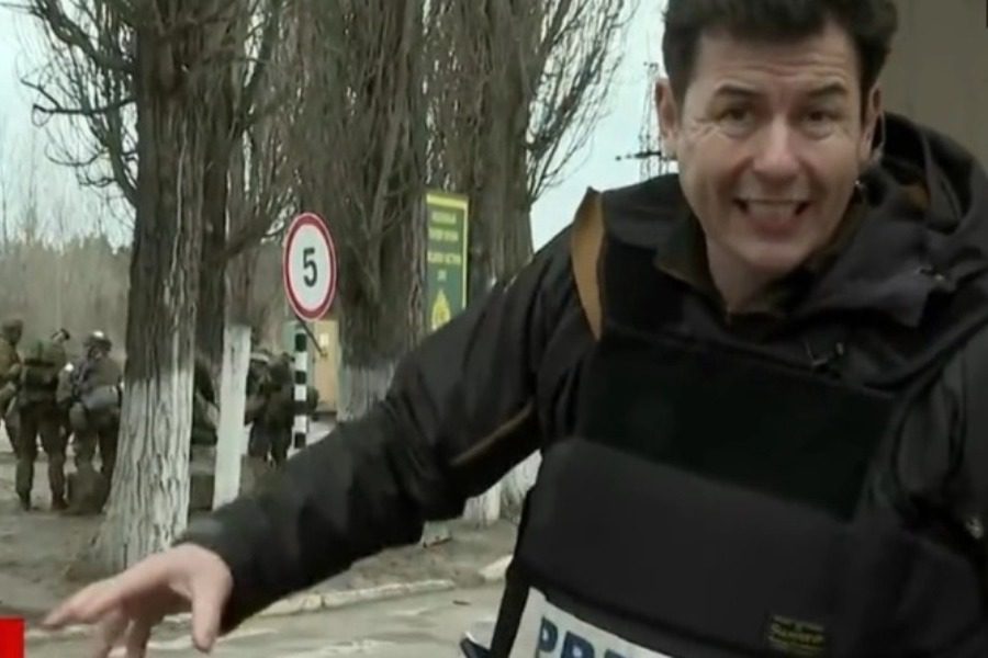 Δημοσιογράφος έπεσε κατά λάθος πάνω σε Ρώσους εισβολείς: Νόμιζε πως ήταν Ουκρανοί