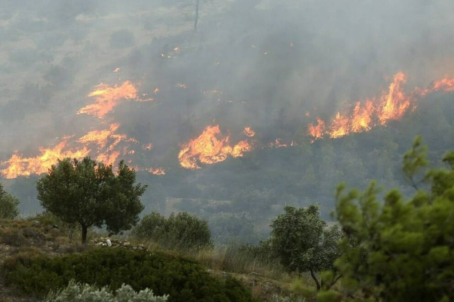 Φωτιά στην Πεντέλη:  Πρέπει να σβηστεί άμεσα αλλιώς θα έχουμε έχουμε πρόβλημα