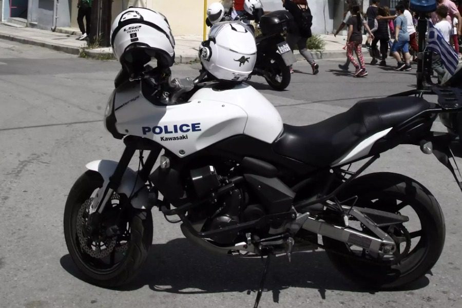 Κατέθεσε η 19χρονη που βιάστηκε μέσα στο Α.Τ. Ομόνοιας «Δεν μπορούσα να μιλήσω» 