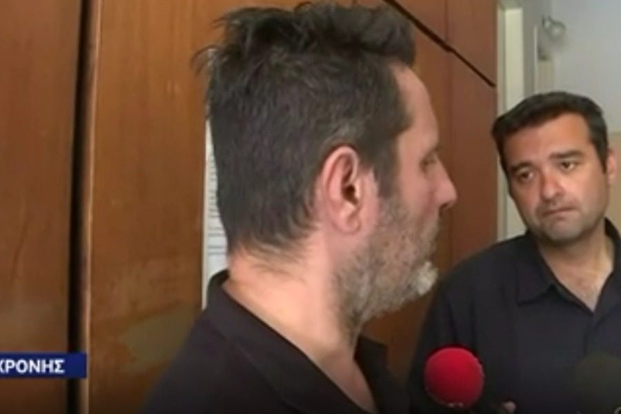 «Τη βρήκαμε μελανιασμένη», λέει ο πατέρας της 12χρονης που πέθανε στον ύπνο της