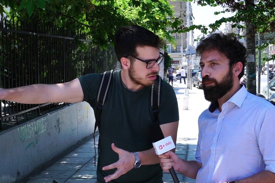 Διακοπές με φίλους ή με τη σχέση σου;