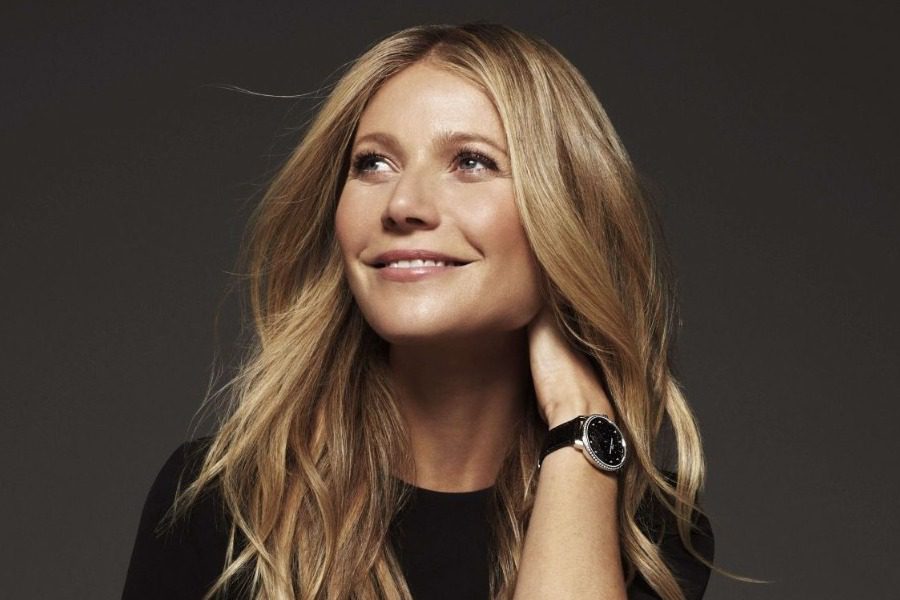 Η Gwyneth Paltrow και η Apple Martin υποδέχτηκαν το 2023 με ασορτί string μπικίνι 
