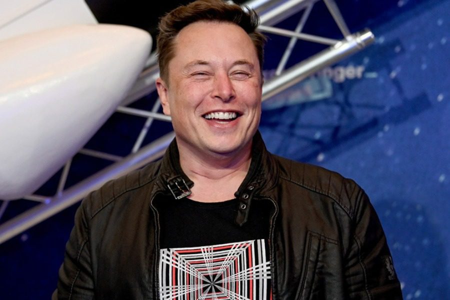 Ελον Μασκ: Οι δορυφόροι του εμπόδισαν τους Ρώσους να χακάρουν τα ουκρανικά δίκτυα