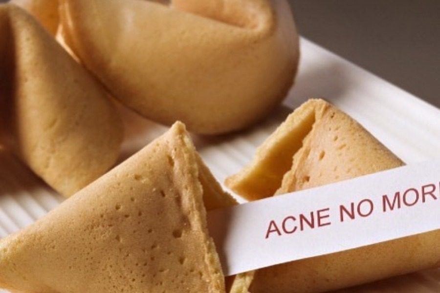 Πώς να βελτιώσεις την ακμή στο λαιμό και σε άλλα σημεία