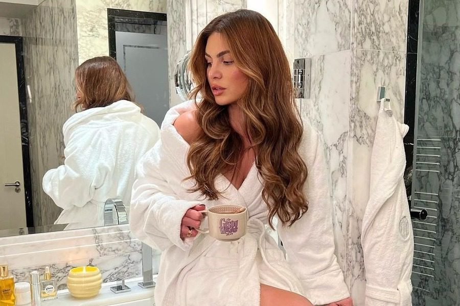 Αυτό είναι το πιο εύκολο κόλπο για να έχεις λαμπερά και απαλά μαλλιά μετά το λούσιμο