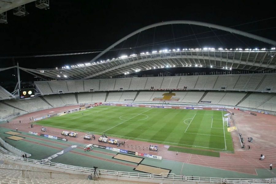 «Ναι» σε σχολικές εκδρομές και όρθιους στη διασκέδαση, αύξηση θεατών στα γήπεδα