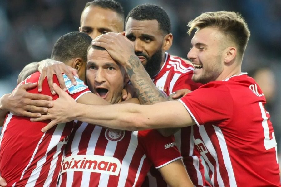 Πρωταθλητές Ελλάδας οι Πειραιώτες ‑Πήραν τη νίκη στην Τούμπα με ανατροπή