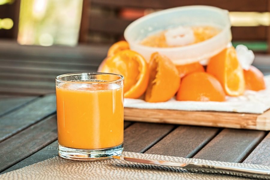 Τρεις σημαντικοί λόγοι για να πίνετε κάθε μέρα χυμό πορτοκάλι