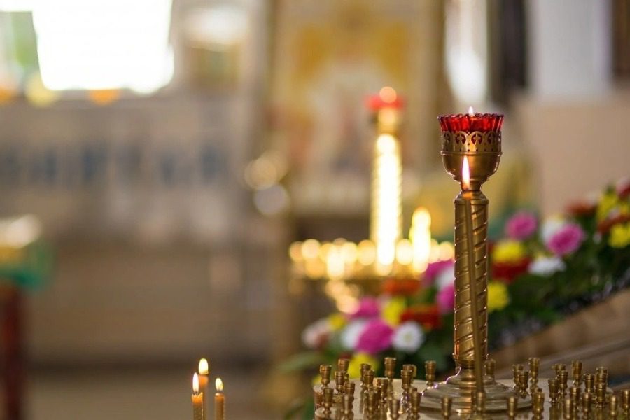 Ρέθυμνο: Γυναίκα μπαίνει τις νύχτες σε εκκλησίες και κάνει φασαρίες