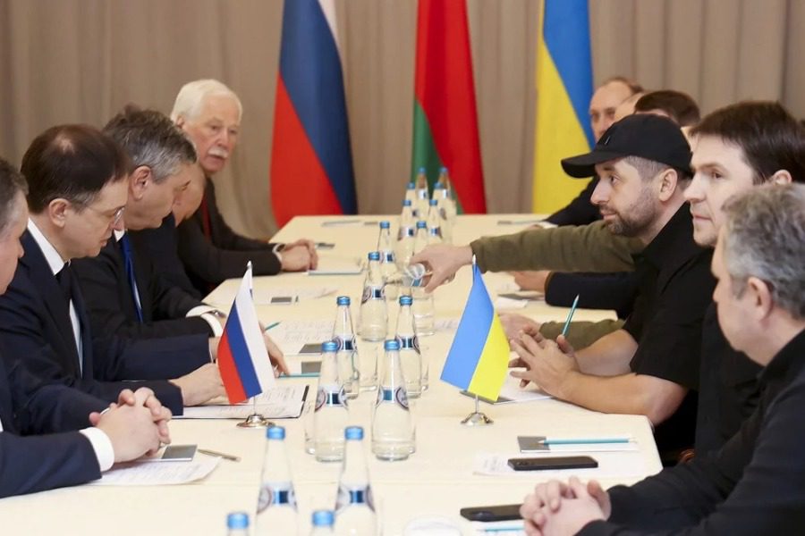 Ολοκληρώθηκαν οι διαπραγματεύσεις μεταξύ Ουκρανών‑Ρώσων