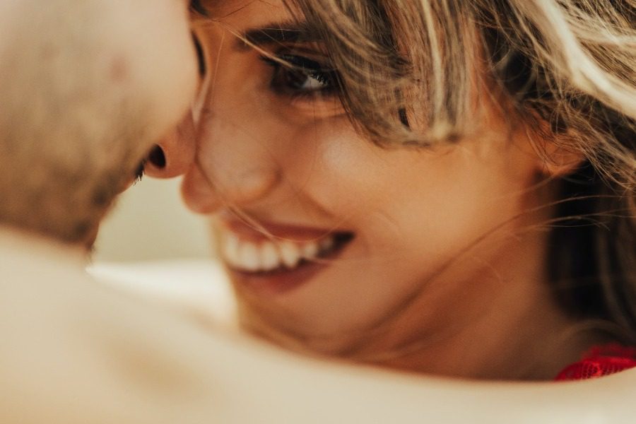 Πες μας τι κάνεις όταν ξυπνάς και θα σου πούμε τι άντρας σου ταιριάζει