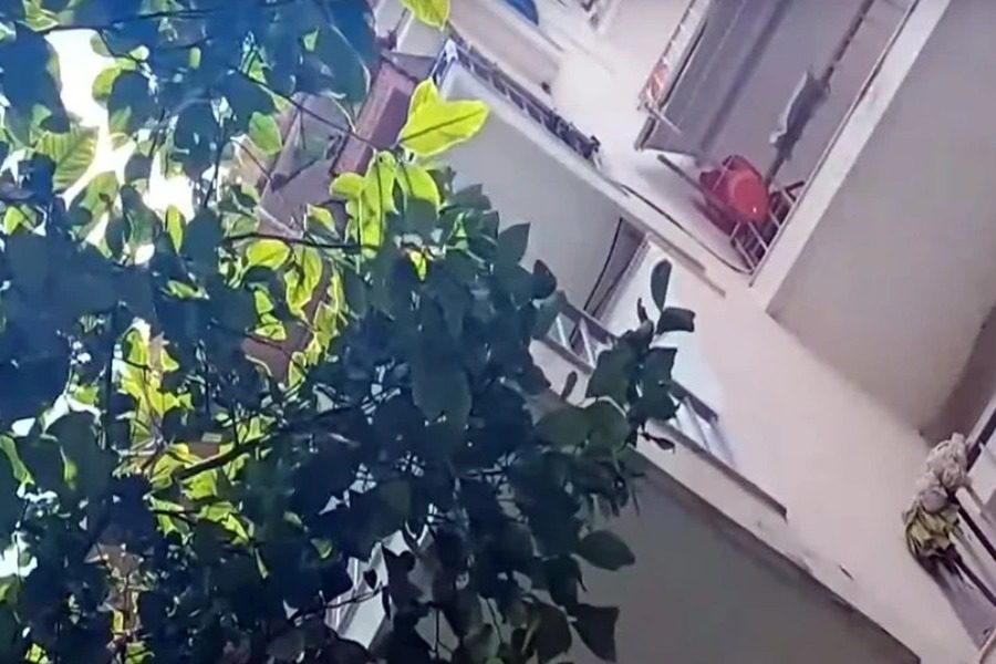 Παγκράτι: Σε κατάσταση σοκ η γειτόνισσα της 36χρονης που έπεσε από το μπαλκόνι