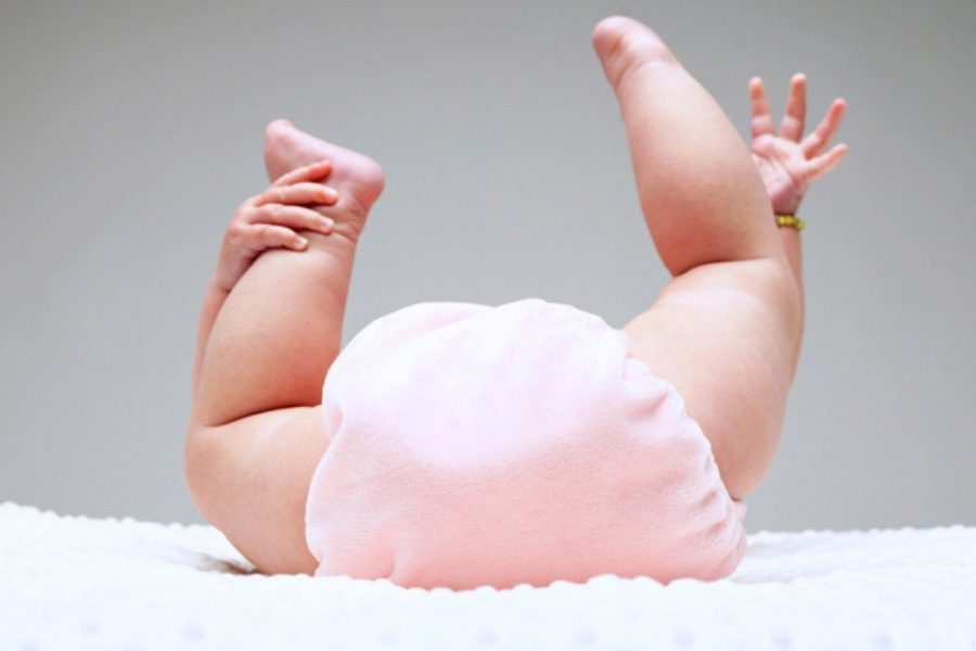 Λάρισα: Χαμός σε σπίτι για τις πάνες του μωρού