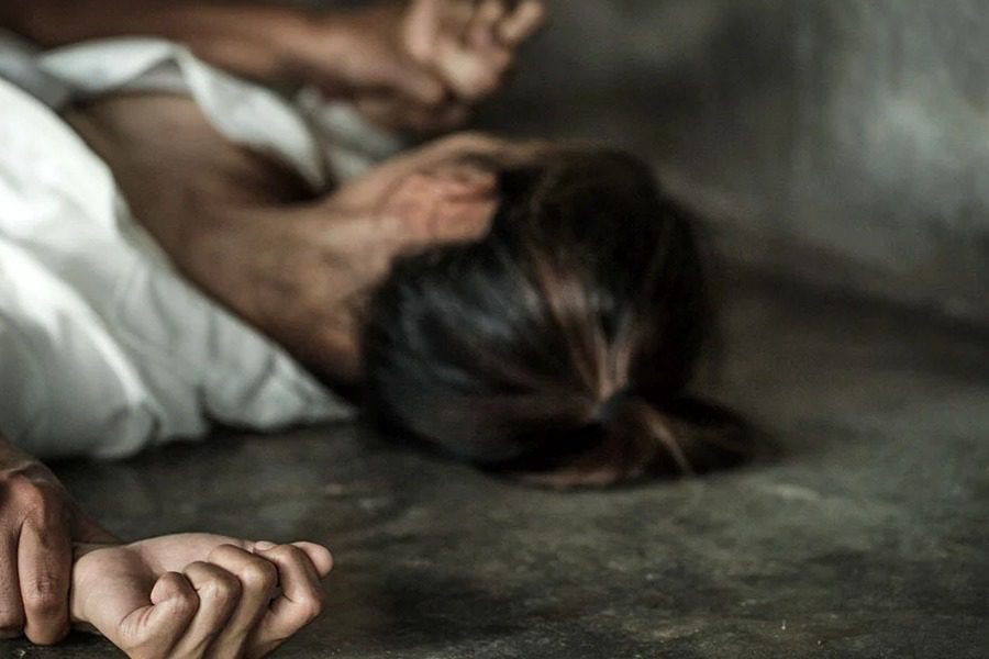 Παλαιό Φάληρο: Σαρώνουν τα βίντεο ντοκουμέντο για τον βιαστή  