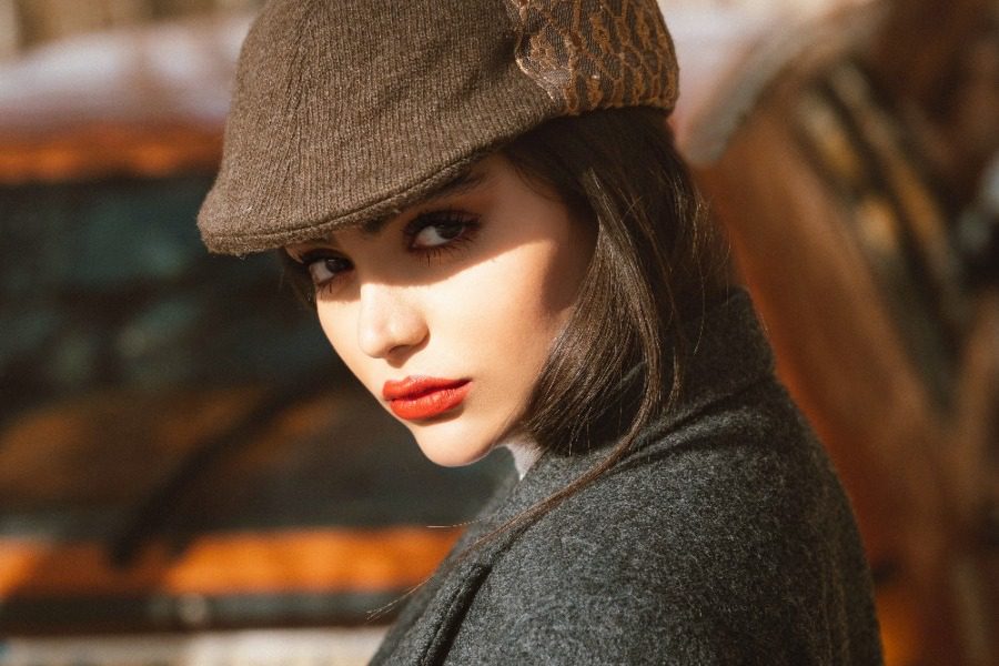 Σταμάτα σήμερα αυτά τα 5 στυλιστικά λάθη που σε κάνουν να μοιάζεις μεγαλύτερη