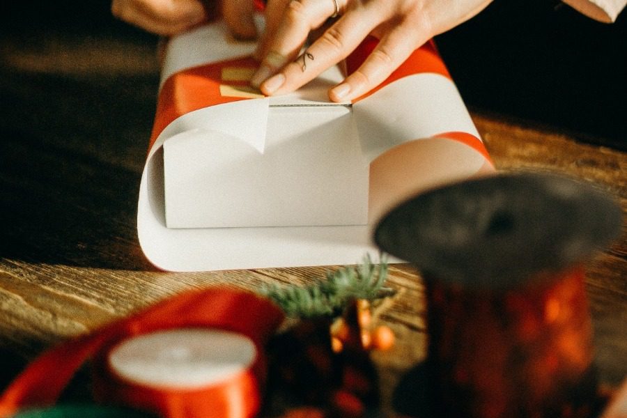 Το πότε στόλισες το δέντρο σου λέει κάτι σημαντικό για την προσωπικότητά σου