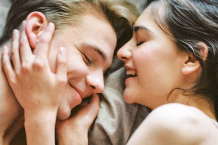 Αυτή είναι η καλύτερη ώρα για σeξ σύμφωνα με την ηλικία σου