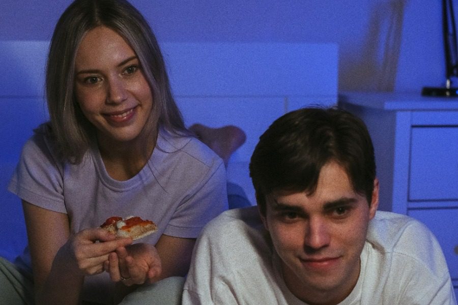 Γιατί σε πιάνουν βραδινές λιγούρες και πως να τις αντιμετωπίσεις;