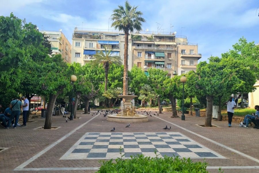 Πλατεία Αμερικής: Η παρεξηγημένη γειτονιά της Αθήνας κρατάει ακόμα την αρχοντιά της