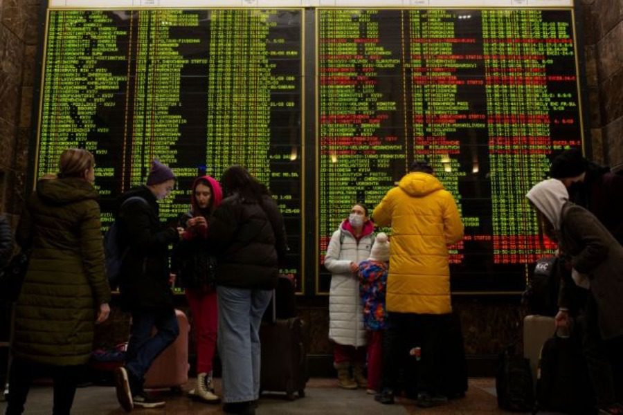 Αδειάζει το Κίεβο, τρέχουν να σωθούν οι πολίτες ‑ Συγκλονιστικές μαρτυρίες