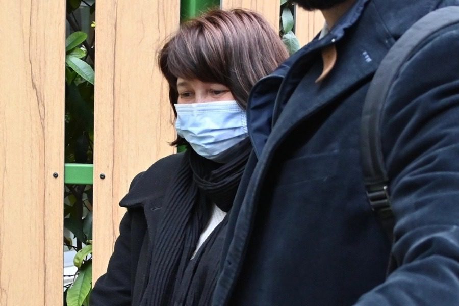 Κιβωτός: Ψυχρή και αμίλητη η πρεσβυτέρα κατά την επίσκεψή της στη δομή στον Κολωνό