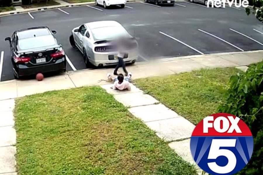 Σοκαριστικό βίντεο: Πυροβόλησαν 9χρονο κορίτσι έξω από το σπίτι του