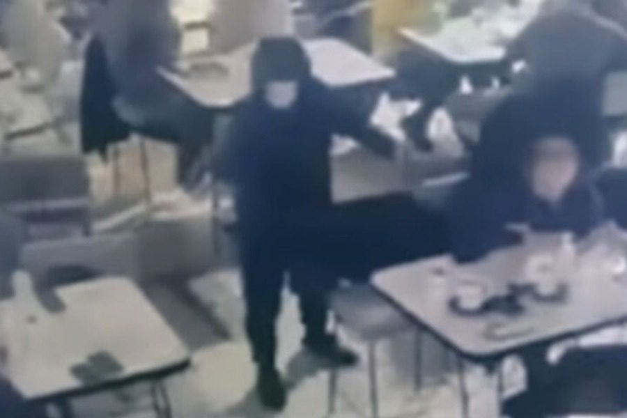 Νέα Σμύρνη: Νέο βίντεο λίγα λεπτά μετά την εν ψυχρώ δολοφονία