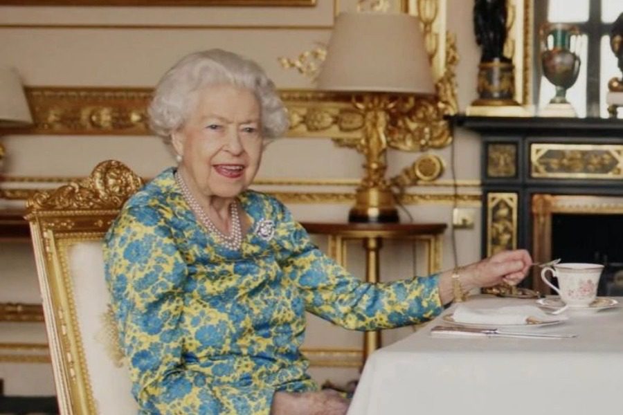 Βασίλισσα Ελισσάβετ: Δεν θα πιστέψεις πόσο κόστιζε η skincare ρουτίνα της