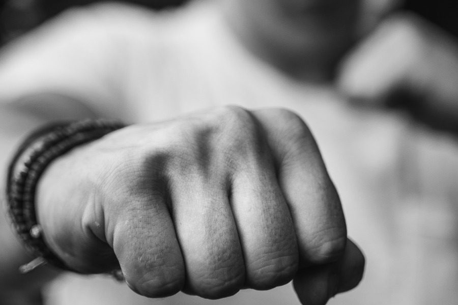 Αγριος ξυλοδαρμός ανηλίκου στη Μεταμόρφωση