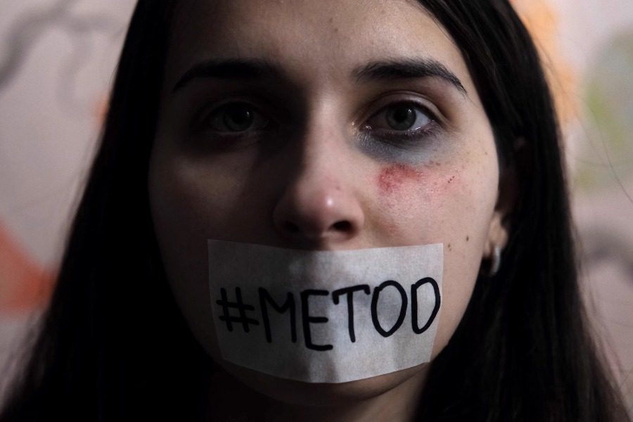 Κουλτούρα του Βιασμού: Το σύστημα που κακοποιεί τις γυναίκες του κόσμου