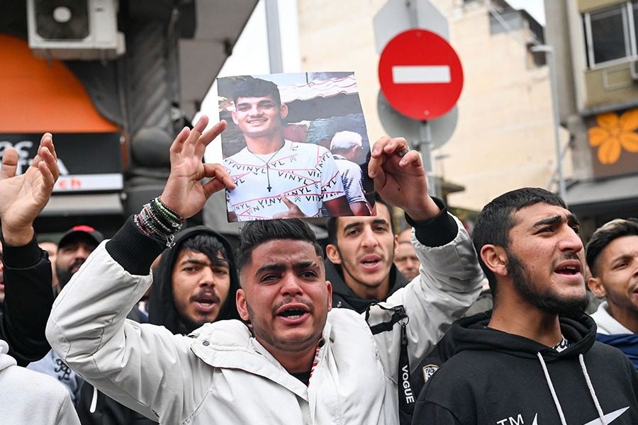 Θεσσαλονίκη: Πέθανε ο 16χρονος Ρομά που δέχτηκε σφαίρα στο κεφάλι από αστυνομικό σε καταδίωξη