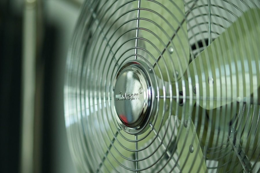 Η εξέλιξη του καιρού τις επόμενες ημέρες: Πέφτει η θερμοκρασία κι ανεβαίνει ξανά