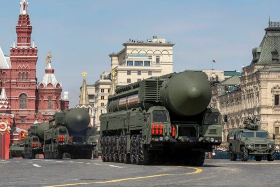 Ρωσική επίδειξη δύναμης με την παρέλαση στην Κόκκινη Πλατεία