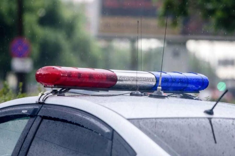 Έπεσε από τον 18ο όροφο και προσγειώθηκε πάνω σε ένα 10χρονο κορίτσι