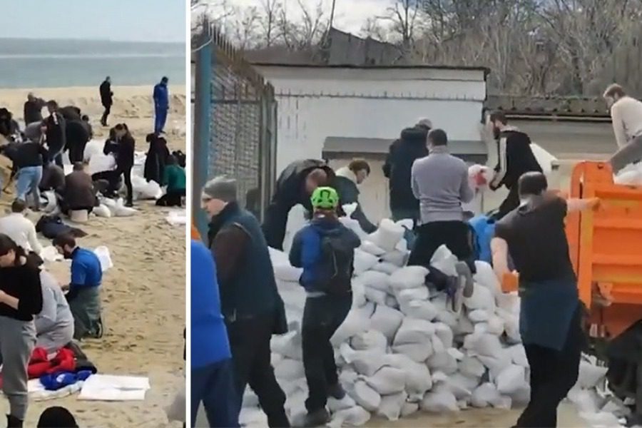 Συγκλονιστικό βίντεο, πολίτες κάθε ηλικίας στην Οδησσό γεμίζουν σακιά με άμμο για οδοφράγματα
