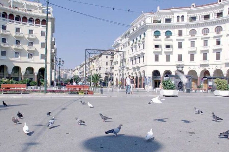 Θεσσαλονίκη: Επιτέθηκε σε άτομο με αναπηρία επειδή του ζήτησε να ξεπαρκάρει από θέση ΑμΕΑ