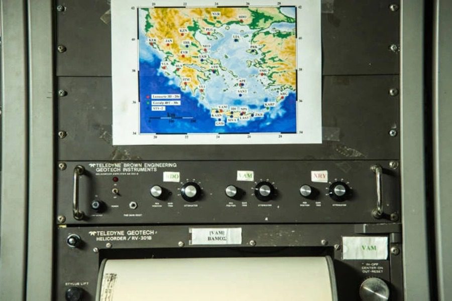 «Δεν υπάρχει λόγος ανησυχίας» η εκτίμηση των ειδικών μετά τα 4,9 Ρίχτερ στην Εύβοια