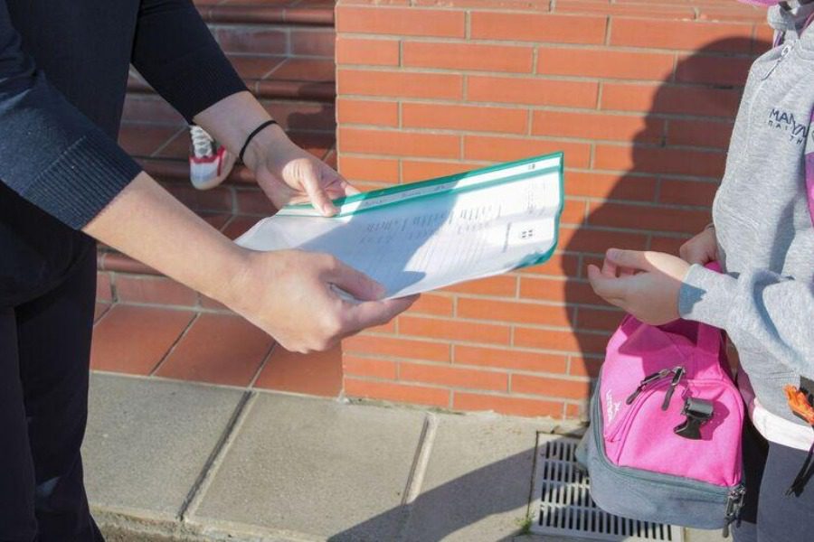 Με self test η επιστροφή τη Δευτέρα στα σχολεία