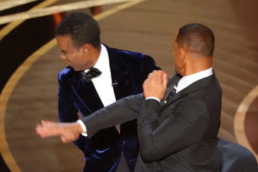 Oscars 2022: Ο Will Smith γρονθοκόπησε τον Chris Rock