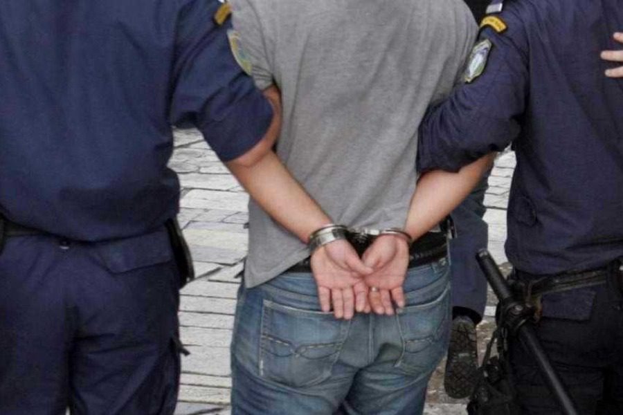 Συνελήφθη γνωστός Αλβανός τραγουδιστής