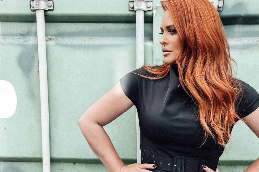 To χειμερινό μακιγιάζ της Σίσσυς Χριστίδου που ταιριάζει με τα χιόνια