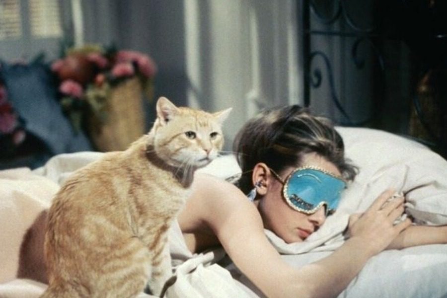 Μήπως η μεριά που κοιμάσαι επηρεάζει αρνητικά την επιδερμίδα σου;