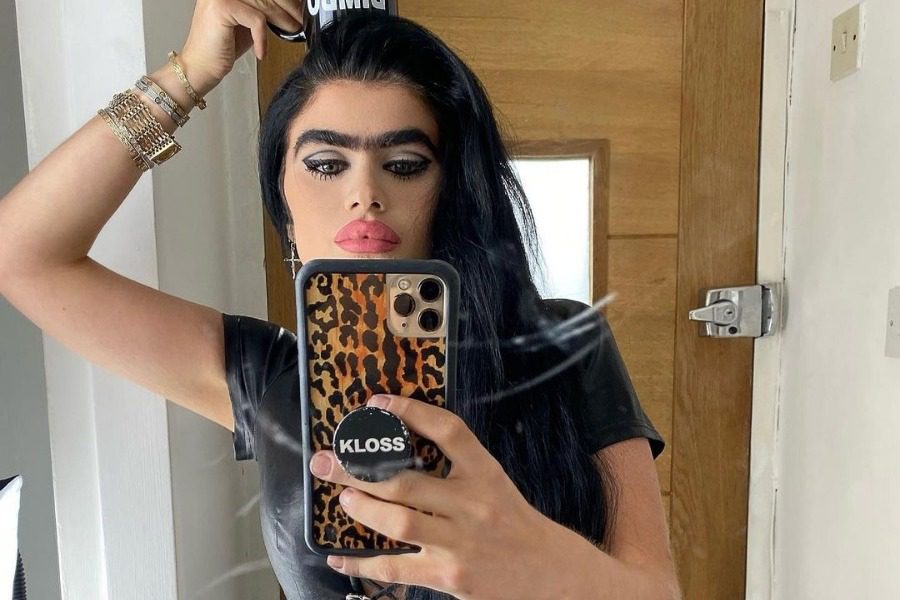 Σοφία Χατζηπαντελή: Αυτό το μακιγιάζ της είναι ο,τι πιο 90s έχεις δει τελευταία