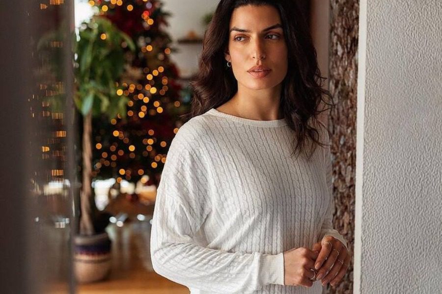 Τόνια Σωτηροπούλου: Το χριστουγεννιάτικο δέντρο και το cozy σπίτι της