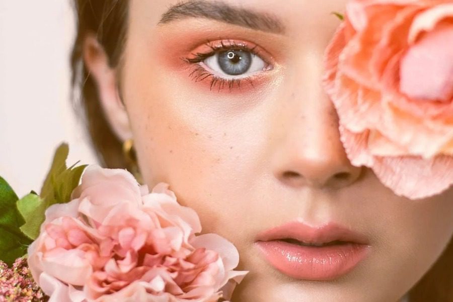 Οι 5 παλέτες σκιών που θα φέρουν την ανοιξη στο μακιγιάζ σου