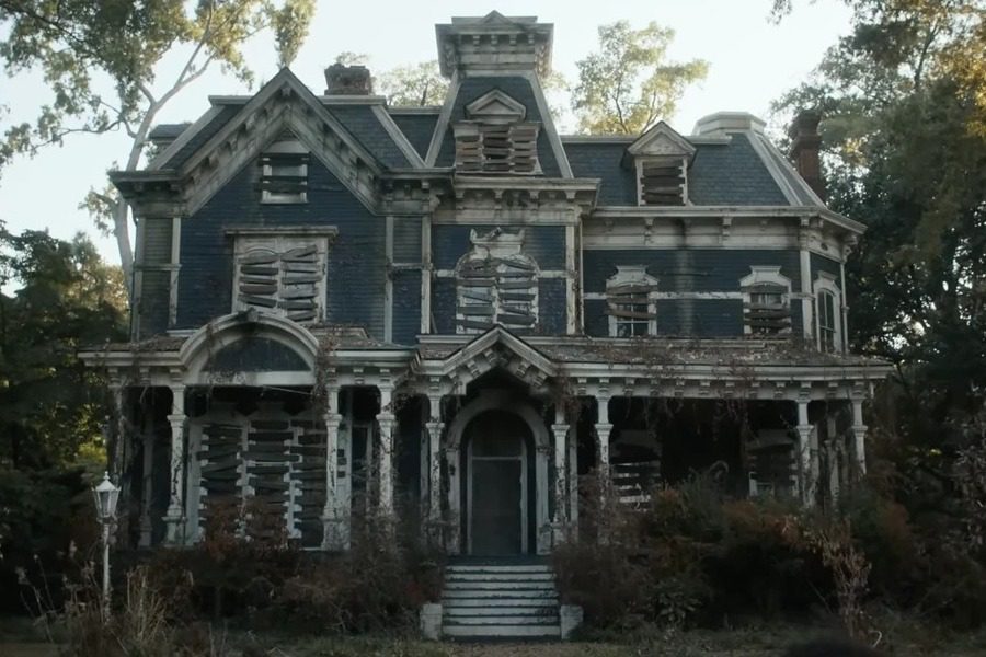 Το σπίτι του Stranger Things πωλείται: Δες πώς είναι χωρίς τα τρομακτικά σκηνικά