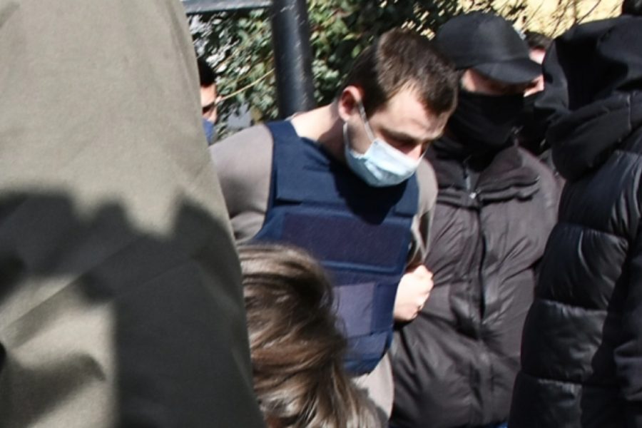 Κρεμάστηκε με σεντόνι από το σίδερο του κρεβατιού του ο δολοφόνος του 7χρονου Ανδρέα