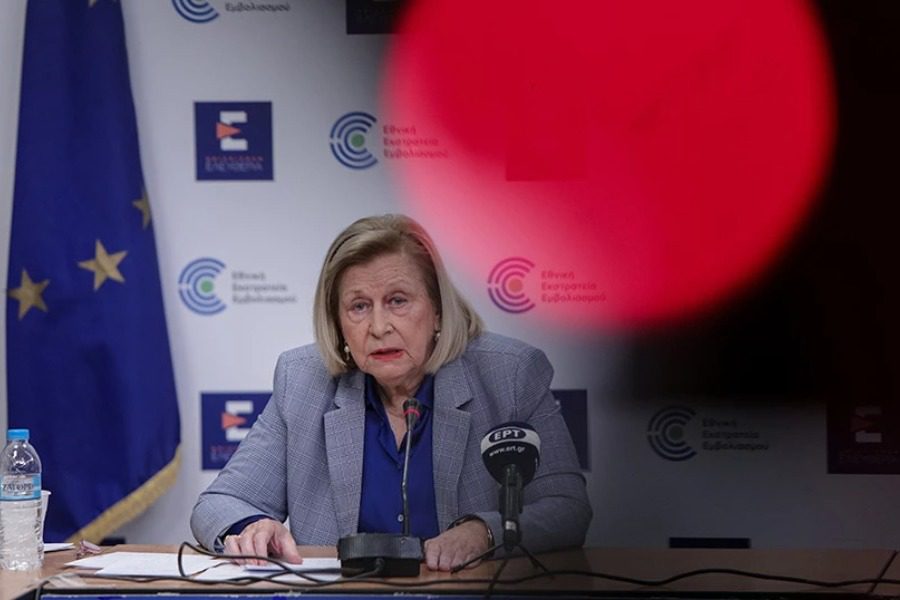 Κορωνοϊός: Τι είναι η «τριδημία» για την οποία πρέπει να προετοιμαστούμε