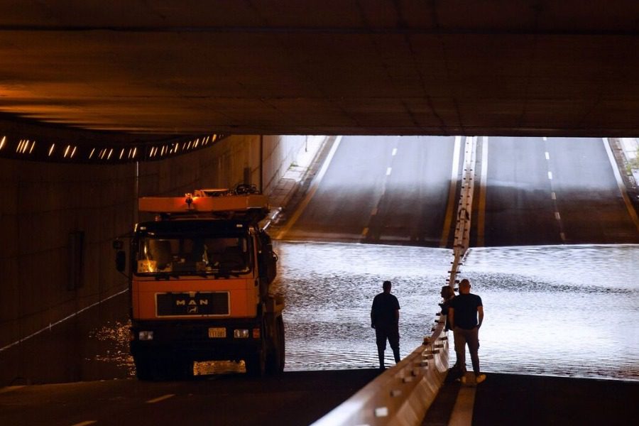 Χωρίς ρεύμα περιοχές στη Θεσσαλονίκη μετά την κακοκαιρία