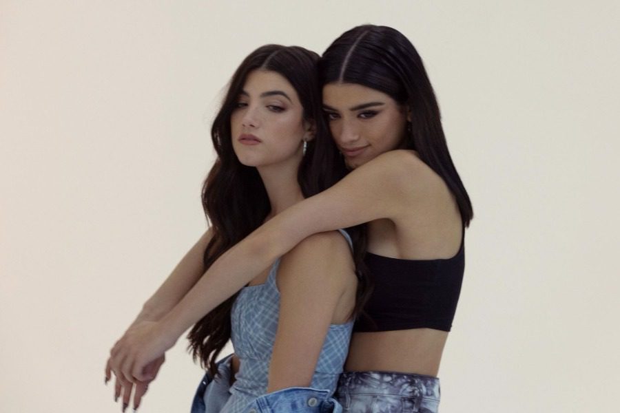 Τα fashion trends του Tik Tok που λατρεύουν οι Influencers